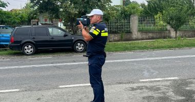 Stire din Eveniment : Controale în traficul din Constanța! Șoferii și pietonii au fost sancționați
