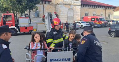 Stire din Eveniment : Galerie foto / Ziua Protecției Civile, marcată la ISU Dobrogea