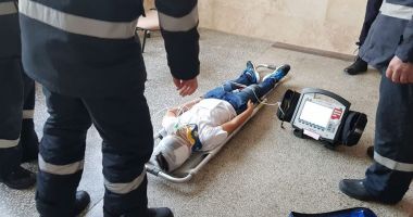 IMAGINI CARE-ȚI DAU FIORI. SCENARIU APOCALIPTIC ÎNTR-O ȘCOALĂ DIN CONSTANȚA! - 4