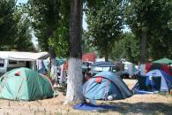 Cazarea în camping, alternativă pentru turiștii cu bugetul redus