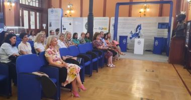 Stire din Cultură-Educație : Ateliere de educație economică și financiară pentru profesorii de gimnaziu și liceu