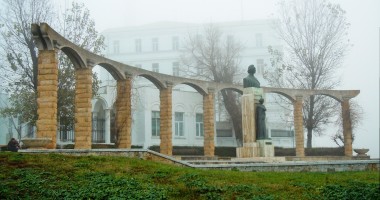 Stire din Cetățenești : Cum vrei să fie primarul orașului tău?