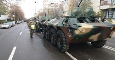 GALERIE FOTO-VIDEO. Trafic restricționat! Tancurile, taburile și alte unități mobile ale armatei, pe străzile din Constanța - 3