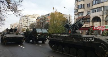 GALERIE FOTO-VIDEO. Trafic restricționat! Tancurile, taburile și alte unități mobile ale armatei, pe străzile din Constanța - 8
