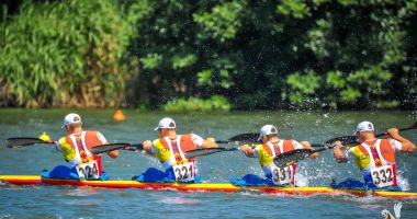 Stire din Sport : Dezastru la Federația Română de Kaiac-Canoe. Sportivii pot participa la competiții doar pe banii lor