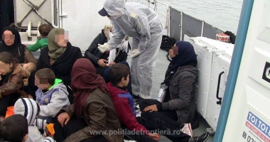 46 de imigranți au fost salvați de polițiștii de frontieră români, în Marea Egee - 2