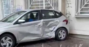 Accident în cartierul Poarta 6! O mașină a fost proiectată într-un zid - 2