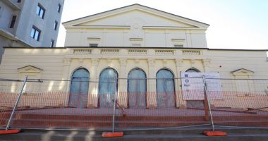 Stire din Cultură-Educație : GALERIE FOTO. Imagini din interiorul Teatrului de Stat din Constanța, oferite de primarul Constanței