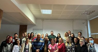 Stire din Eveniment : Raed Arafat a vizitat centrele de rezidențiat din țară.  Sâmbătă a venit și la Constanța