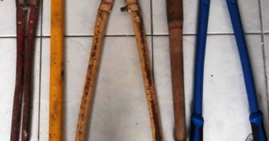 Trei tineri, reținuți în urma unor percheziții. Sunt bănuiți de comiterea unor infracțiuni cu violență - 3