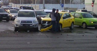 Galerie foto. Patru mașini implicate într-un accident rutier, în zona Abator - 5