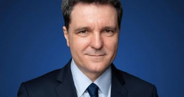 Stire din Politică-Administrație : USR, unit în spatele independentului Nicușor Dan și în turul II