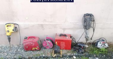 GALERIE FOTO / PERCHEZIȚII ÎNTR-UN DOSAR PENAL DE FURT CALIFICAT - 3