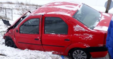 GALERIE FOTO. Mașină lovită de tren, în județul Constanța. Victima, o femeie - update - 3