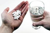 Stire din Sănătate : Antibioticele nu vă vindecă de gripa sezonieră și nu vă protejează de cea porcină