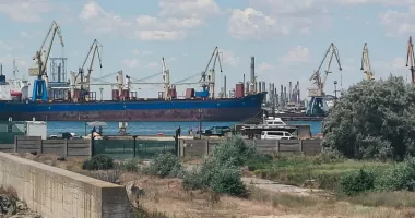 Remorcherul Astana, scufundat acum trei luni, va fi adus astăzi la suprafață