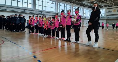 Sportivii comunei Cumpăna, premiați de către primarul Mariana Gâju - 4