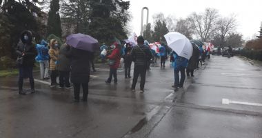GALERIE FOTO / Membrii Siampa Sanitas Constanța protestează - 4