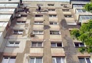 Stire din Cetățenești : Acuzat de locatari că… se șterge la fund cu ei!