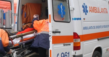 Stire din Eveniment : Inima elevei din tabăra de la Bușteni bate singură după mai multe ore de masaj cardiac