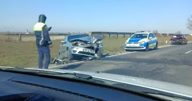 Stire din Eveniment : Accident rutier grav la Sibioara. Elicopterul SMURD este la fața locului