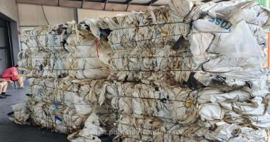 Containere cu DEȘEURI DIN PLASTIC, aduse din Irlanda, oprite în port - 2