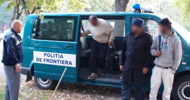 Stire din Eveniment : Patru adulți și doi minori imigranți irakieni, prinși după ce au trecut ilegal frontiera