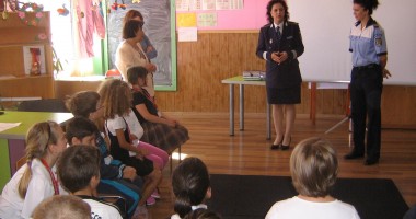 Polițiștii vor să prevină transformarea copiilor în infractori - 3