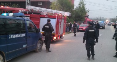 Jandarmii sunt la datorie, în Vama Veche. Sting și incendii! - 2