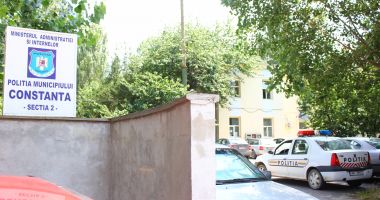 Stire din Eveniment : Anchetă la Secția 2 Poliție, după ce opt olimpici au fost amendați pentru că se jucau în curtea școlii!