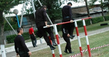 Galerie FOTO. Probe de foc pentru luptătorii mascați - 9