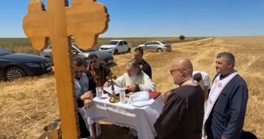 Stire din Social : La mila cerului! ÎPS Teodosie, rugăciuni pentru ploaie, la Constanța