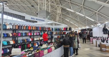 Cumpărături de weekend! Firmele se întrec în oferte speciale şi reduceri consistente la TINIMTEX - 5