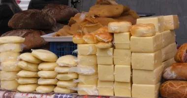 Masa de sărbători începe cu forfota din târgurile cu produse tradiționale - 5