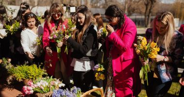 De 8 martie, 20 de femei de succes din România s-au reunit pentru o cauza nobilă  la “Masa Care Unește” - 5