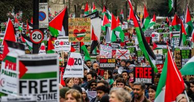 Stire din Actualitate : Israel-Hamas. Mii de londonezi mărşăluiesc pentru a susţine un armistiţiu în Gaza