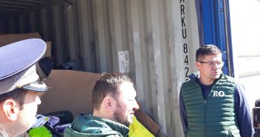 500 tone de deșeuri din Marea Britanie, oprite la poarta maritimă a României - 2
