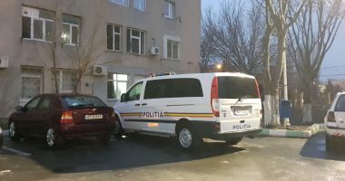 Stire din Eveniment : GALERIE FOTO-VIDEO. Percheziții la Năvodari și Corbu! Poliția a descins la hoți din locuințe