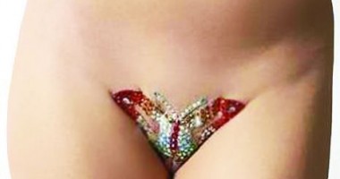 Ieri era divă porno, azi este coafeză de «păsărici»! - 2