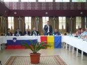 Stire din Politică-Administrație : Primăria Constanța invită oaspeți străini la malul mării și îi lasă cu ochii în soare
