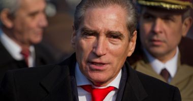 Stire din Eveniment : Dosarul Revoluției / Petre Roman scapă de urmărirea penală