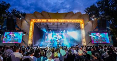 Stire din Cultură-Educație : Programul concertelor din iulie la Piațeta Cazino Mamaia