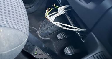 Stire din Eveniment : Trei minori și un tânăr au fost prinși în flagrant la furat de mașini, în Medgidia