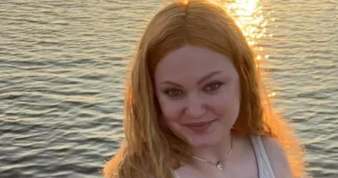 Stire din Actualitate : Românii, alături de Andreea Anița. S-au strâns banii pentru tratament într-un timp record