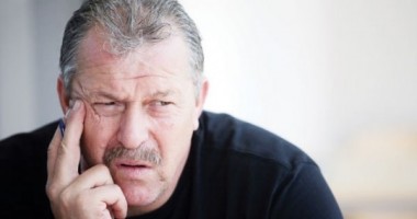 Stire din Sport : Situație dramatică pentru Duckadam. Riscă amputarea brațului drept!