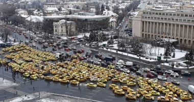 Protest al transportatorilor în fața Guvernului. Restricții de trafic