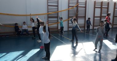 Școala nr. 12 "B.P. Hasdeu", la ceas aniversar - 6