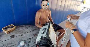 Un adolescent cu dizabilități fizice s-a aruncat în valurile mării. Salvamarii au intervenit de urgență - 2