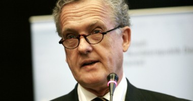 Stire din Politică-Administrație : RAPORTUL CE / Pentru Schengen, României îi trebuie progrese în lupta anticorupție