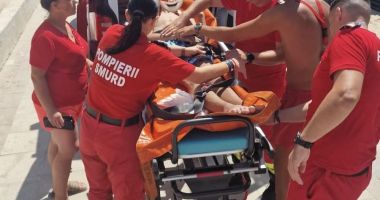 Stire din Eveniment : Un adolescent a suferit o criză de epilepsie, în mare, la Eforie, dar s-a intervenit la timp
